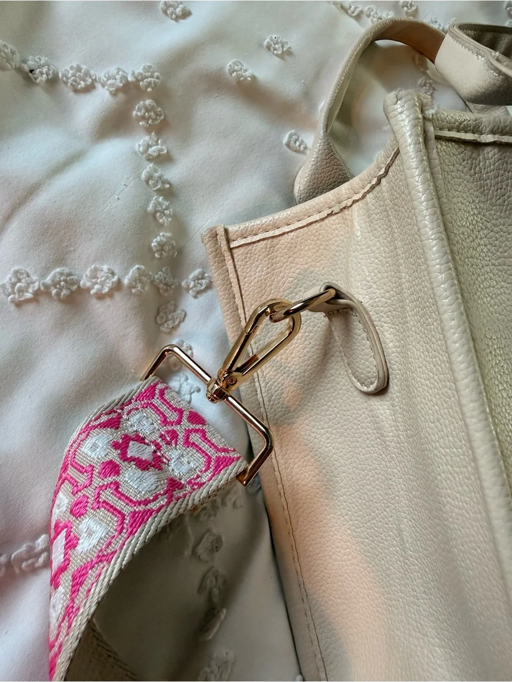 THE TOTE BAG Beige Women's Structured Tote with Pink Strap